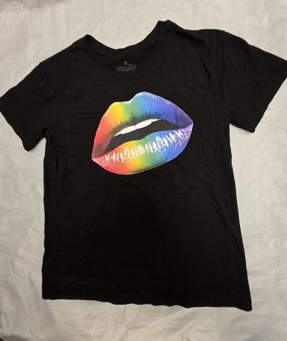 Goodie Two Sleeves Rainbow Lips - Graphic T-Shirt Woman’s Medium Cropped.